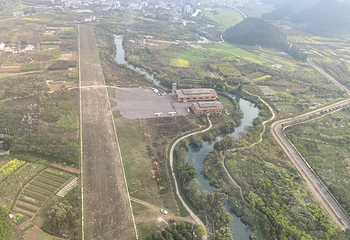 贵州冠军跳伞万峰林基地第 7 张图片