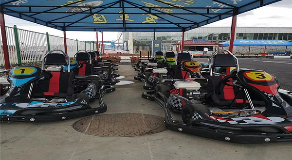 大湾彩虹滑道乐园