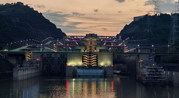 185园区-船闸观景平台