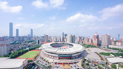 贺龙体育场第 1 张图片