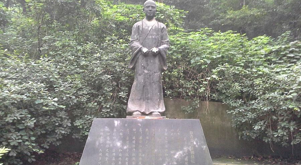 栖霞山风景名胜区-寂然法师像