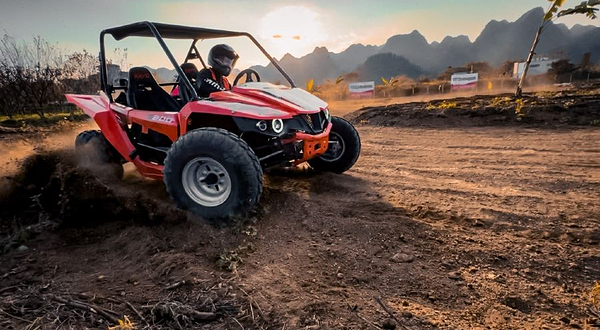 勇越阳光谷越野赛车体验中心