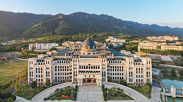 广东工商职业技术大学-图书馆