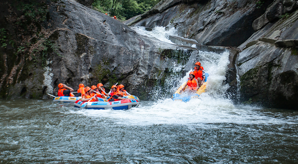 霍山神仙谷漂流景区