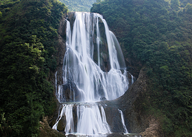 滴水滩瀑布景区