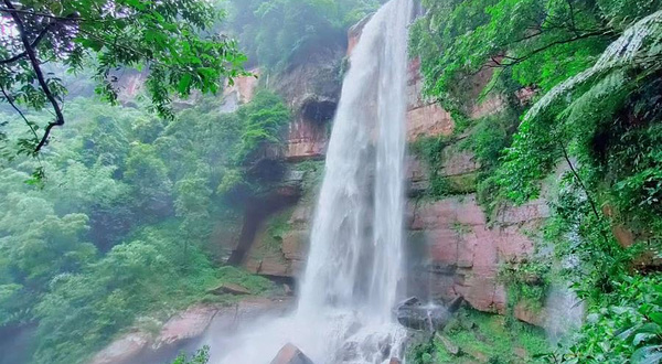 赤水丹霞旅游区·燕子岩