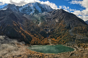 亚拉雪山风景区第 27 张图片
