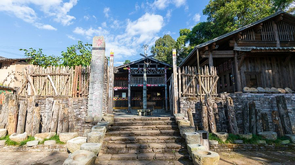 司莫拉佤族村第 1 张图片