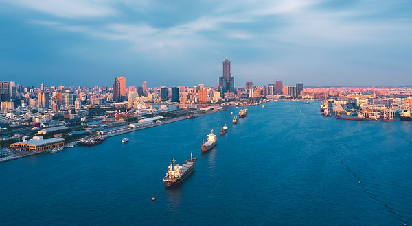 高雄港