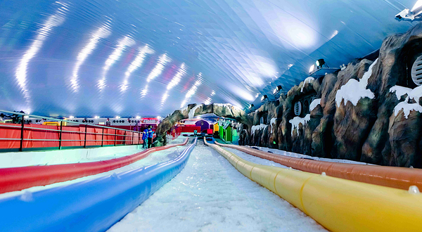 奇特冰雪乐园