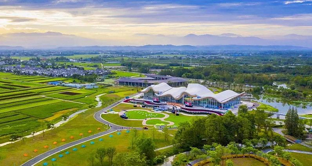 天府国际慢城阿牛小火车