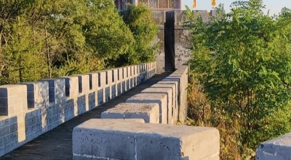 辽阳龙石风景区