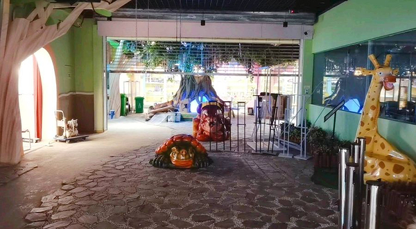 豚豚庄园动物主题公园