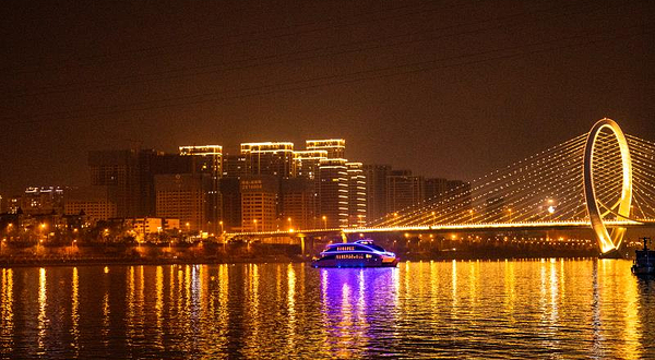 真龙号游船(东堤旅游码头)