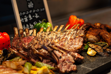 重庆丽思瑞凯悦臻选酒店·绅餐厅 The Brits Restaurant第 18 张图片