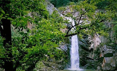 青峰大裂谷景区第 30 张图片