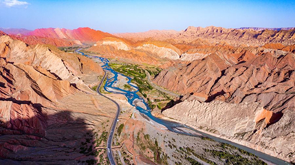 天山克孜利亚景区穿越大峡谷第 1 张图片