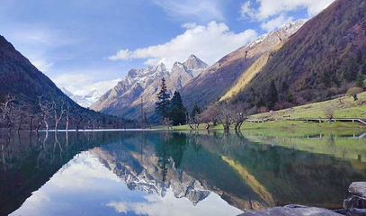 四姑娘山景区-日月宝镜观景点第 1 张图片
