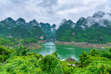 万峰湖第 3 张图片