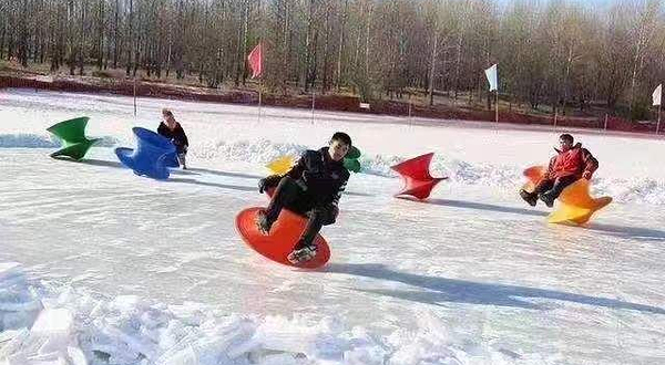 月亮湾冰雪大世界