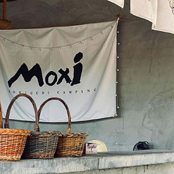 漠溪谷地城市露营派对