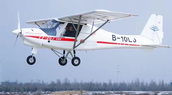 逸腾通航固定翼飞行体验基地