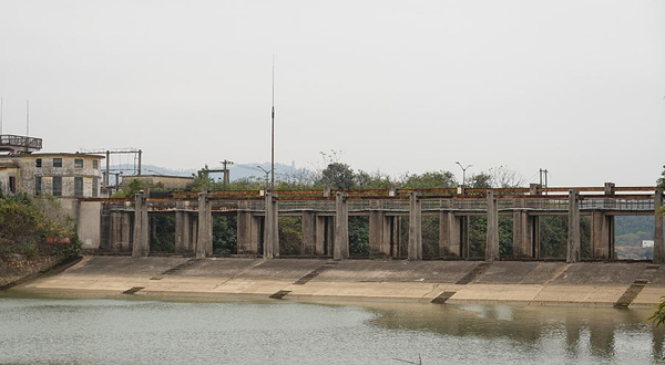 甘竹滩洪潮发电站