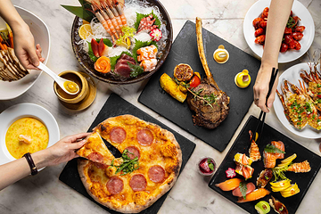 重庆丽思瑞凯悦臻选酒店·绅餐厅 The Brits Restaurant第 5 张图片