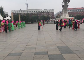 新世纪广场(光明路)