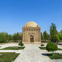 伊斯马尔萨马尼陵墓