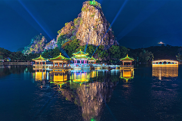 星湖旅游景区第 1 张图片