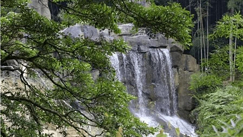 嶅山溪谷生态旅游区