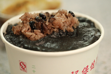 海南特色小吃店花姐甜品(群众街店)第 4 张图片