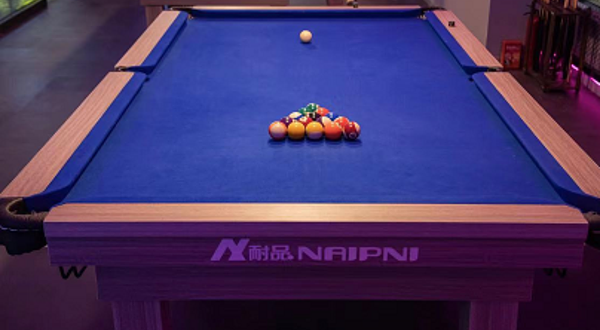 韩礼臣潮玩保龄球体验馆