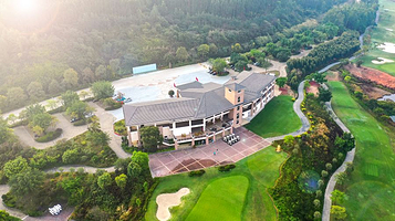 臻湖高尔夫球会