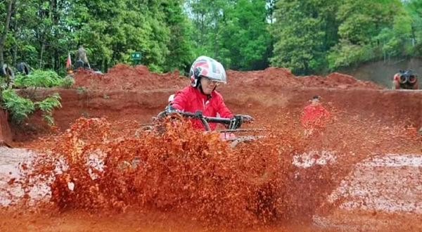 原始部落越野车基地