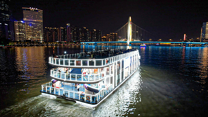 珠江夜游广州塔码头第 17 张图片