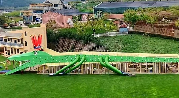 云南果逸花谷宝珠梨文化旅游区