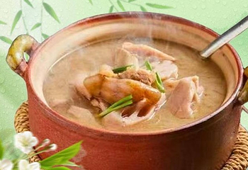 严记聚珍园·湖北菜·老武汉藕汤(江汉路一店)第 1 张图片