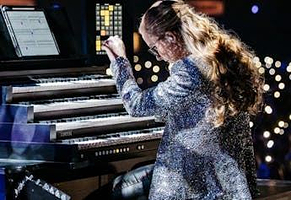 英国伯恩矛斯 · Anna Lapwood 音乐会