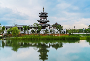 金乌温泉公园第 1 张图片