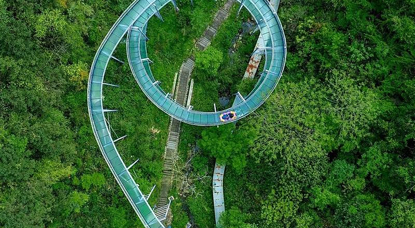 莲花山高空漂流