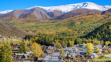 白哈巴旅游景区观景台