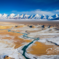 木吉湿地泥火山群