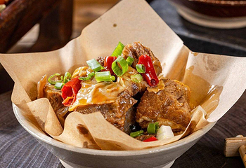 渝少侠·熊猫小院火锅(春熙路店)第 3 张图片