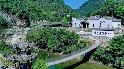 青峰大裂谷景区第 33 张图片
