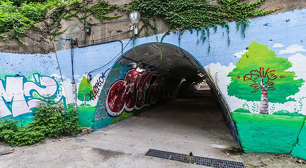 新村壁画隧道