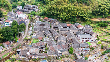 岩下石头村景区