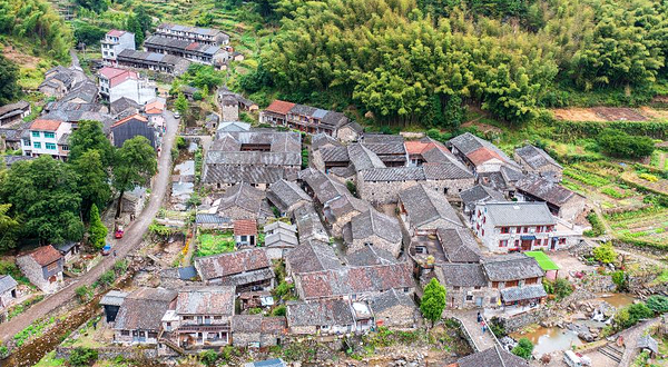 岩下石头村景区