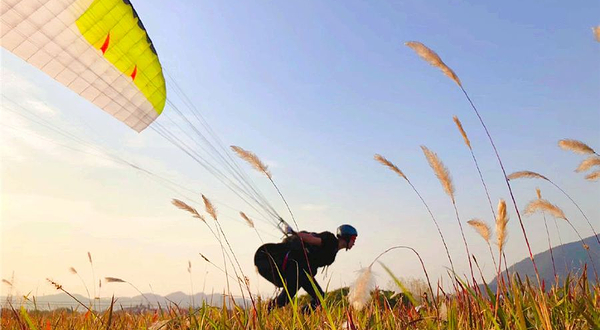黑麋峰滑翔伞飞行体验